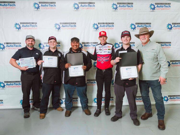 The Keller Center for Advanced Learning won 1st Place in the 5th Annual North Texas Auto Tech Competition. Photo: North Texas Automobile Dealers.