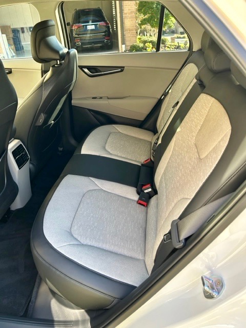 Kia niro 3 car seats best sale