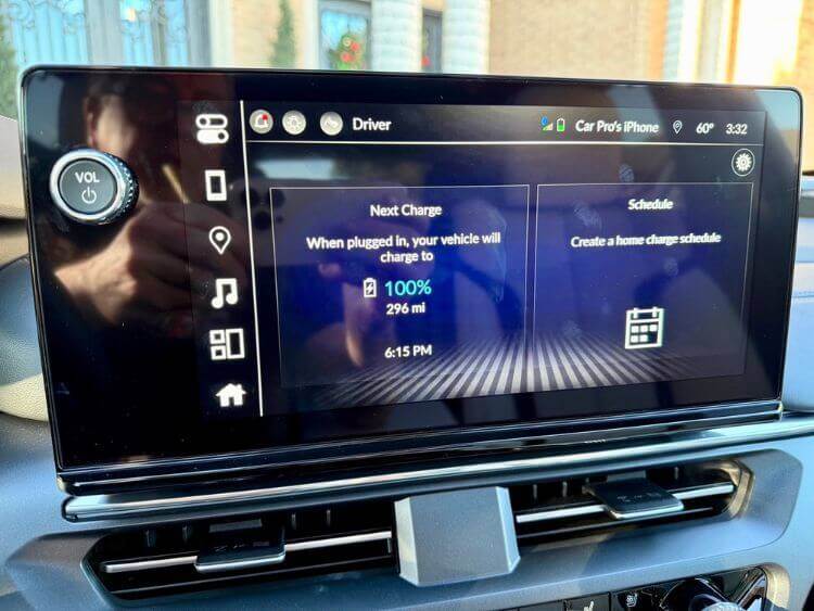 2024-acura-xdx-charging-2