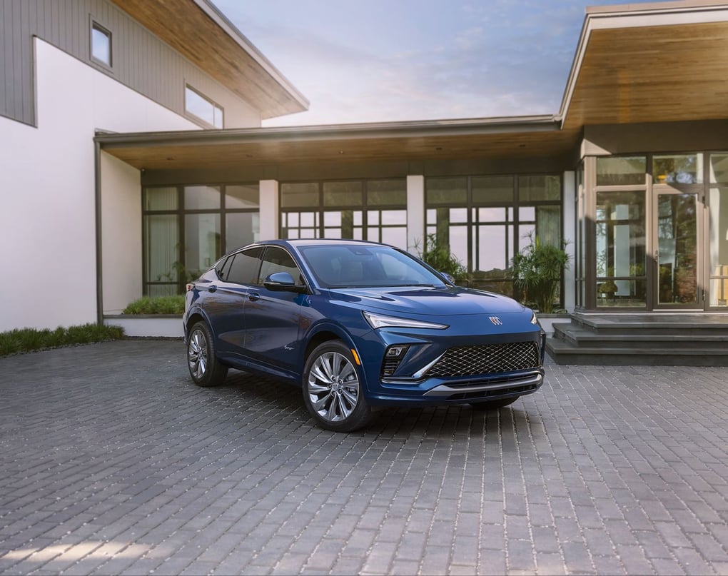 2024 Buick Envista Avenir in Ocean Blue Metallic Credit: Buick.