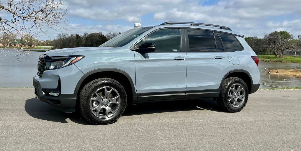 2024 Honda Passport TrailSport in Sonic Gray Pearl. Credit: CarPro.