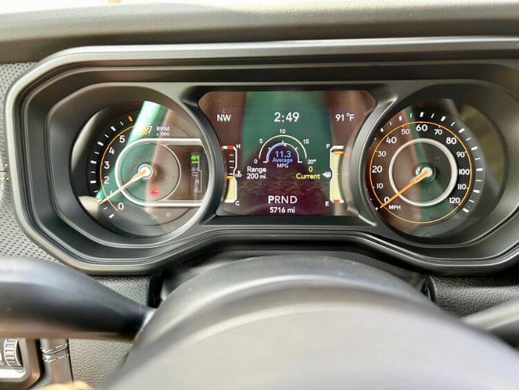 2024-jeepwrangler-392-fuel-economy-digital-display (1)