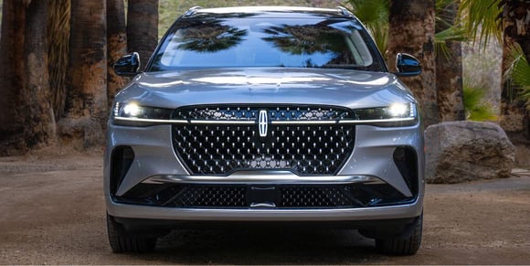 2024-lincoln-nautilus-grille-credit-lincoln