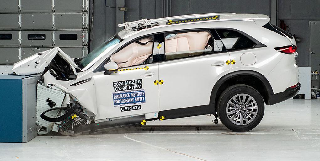 The 2024 Mazda CX-90 PHEV earns the highest safety rating from the Insurance Institute of Highway Safety. Photo credit: IIHS.