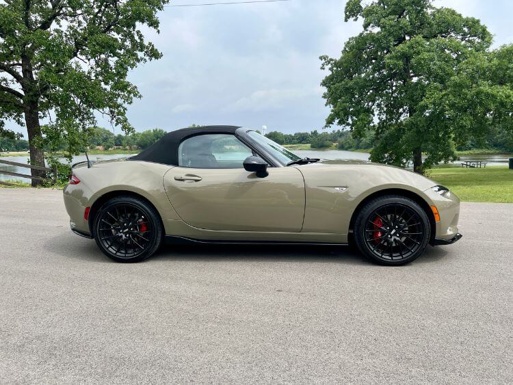 2024-mazda-mx-5-club-4