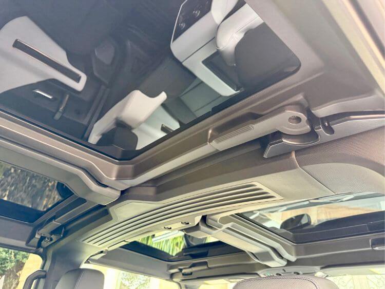 2025-GMC-Hummer-3X-sunroof-jpg.jpg