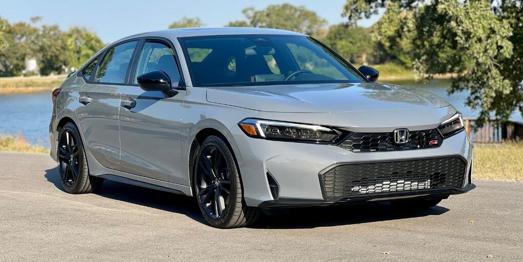 2025 Honda Civic Si HPT in Urban Gray Pearl. Credit: CarPro.