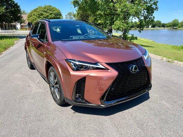 2025-lexus-300h