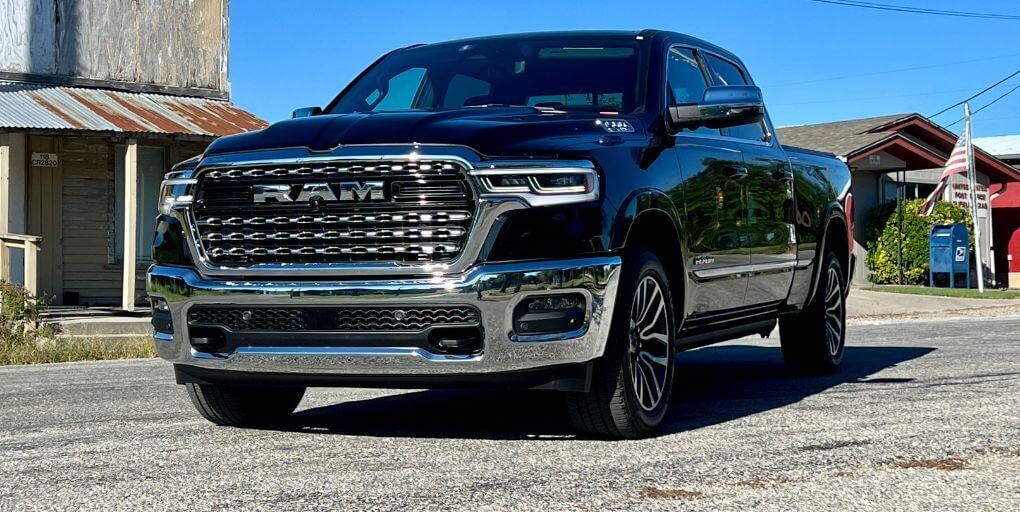 New 2025 Ram 1500 Limited. Photo: CarPro.