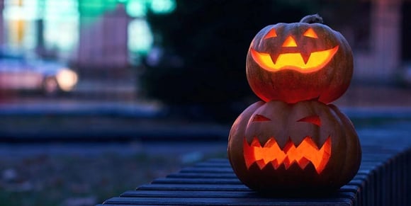 halloween-car-jackolantern-shutterstock