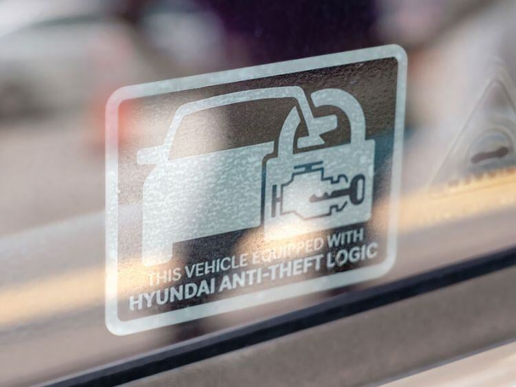 hyundai-anti-theft-sticket-hdli-iihs