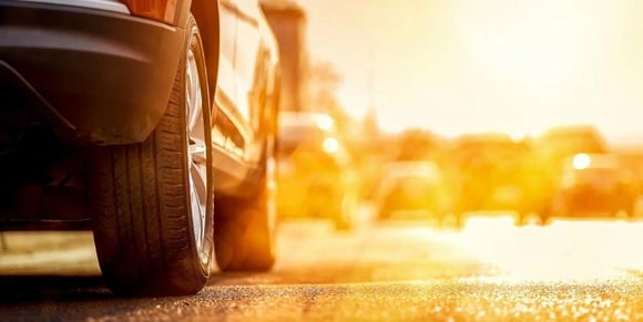 summer-heat-car-road-shutterstock