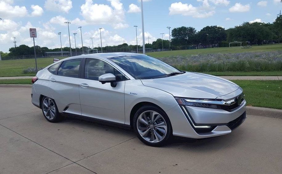 The 2018 Honda Clarity Is A Futuristic, Fuel Efficient Plug-In Hybrid Photo Gallery