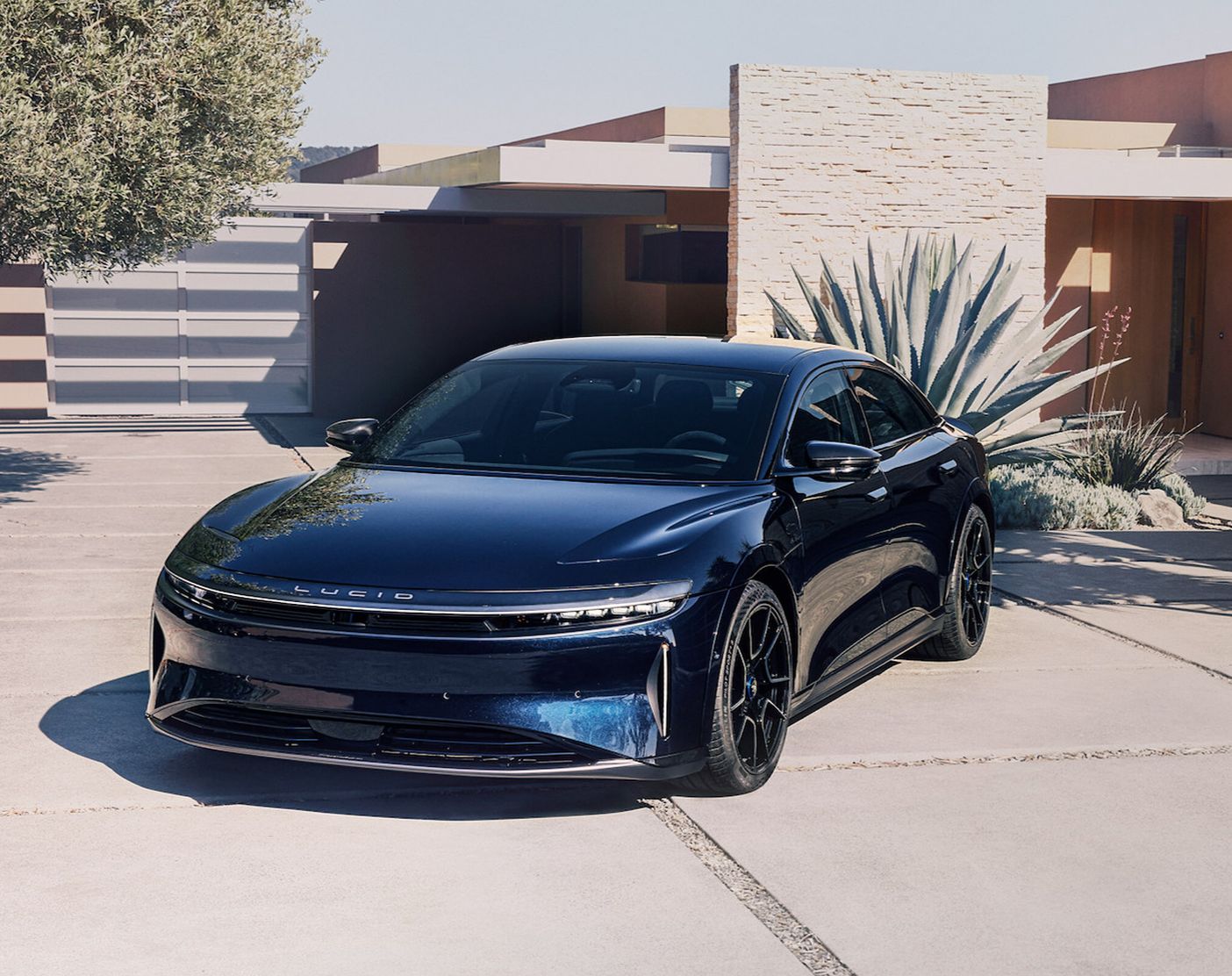 lucid air quarter mile time